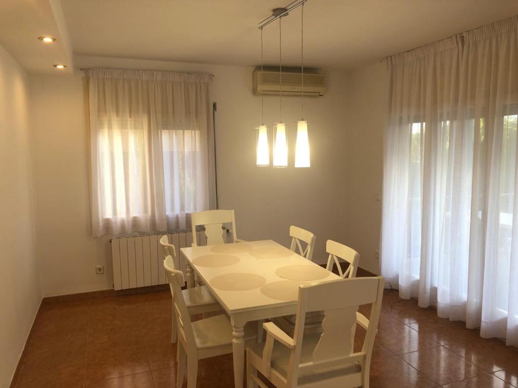 Casa Veuras Girona - Montilivi Βίλα Εξωτερικό φωτογραφία